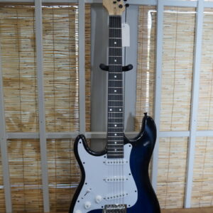 Generic Electric Guitar in SSS Configuaration; Strat Double-Cut Style LH