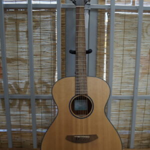Breedlove Discovery S Concert LH