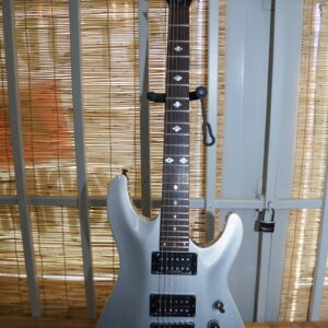 Schecter C-1 Diamond Series Silver with Schecter Hard Case