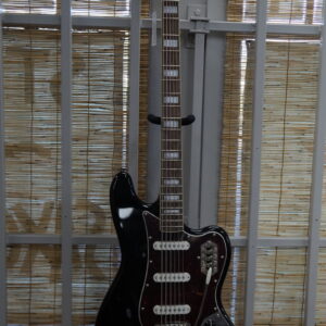 Squier Classic Vibe Bass VI - 6 string Bass: Ebony Black