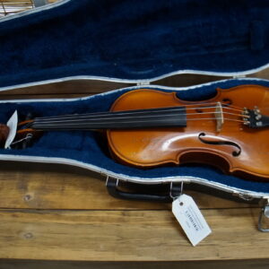 Violin: 4/4 Knilling Bucharest 4KF Student Violin: Made in Romania